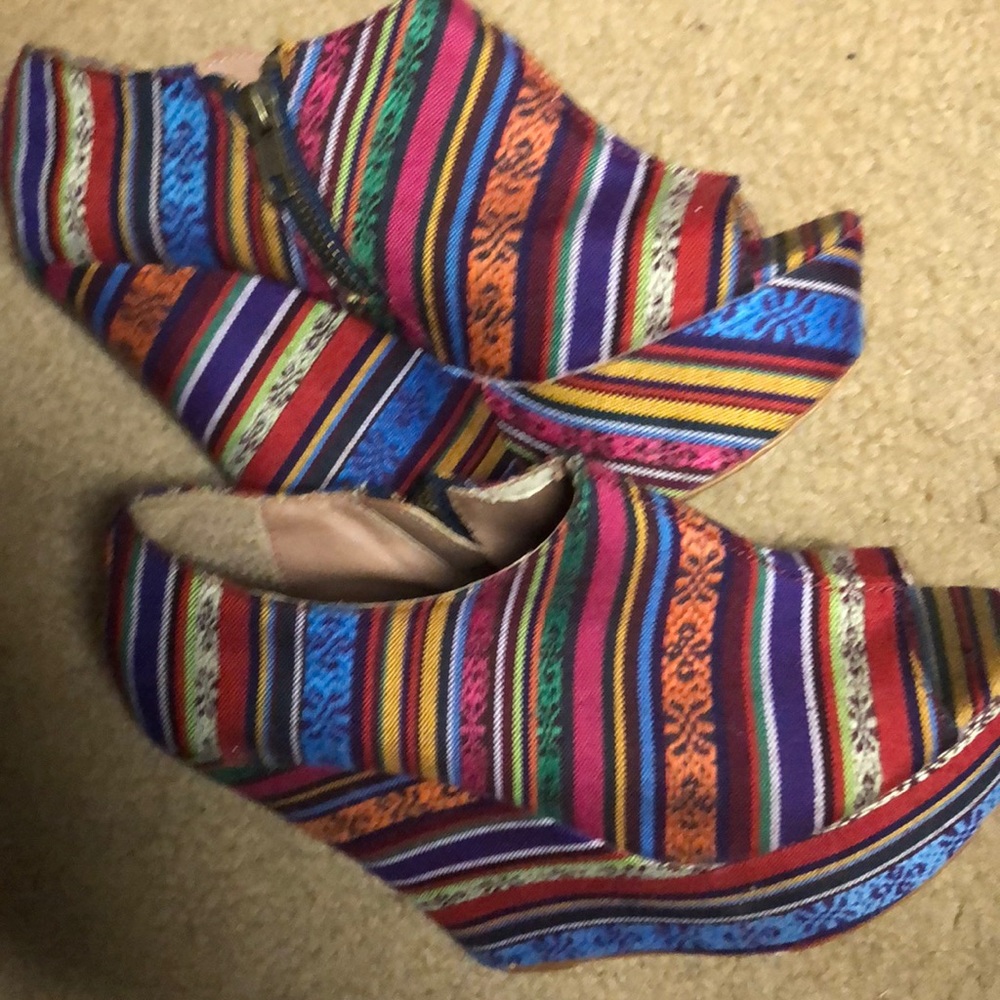 Platform shoes